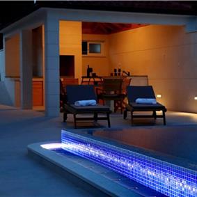6 Bedroom Beachfront Villa with Heated Pool near Vela Luka on Korcula Island, Sleep 12